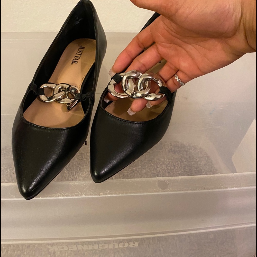 Never worn just fab flats